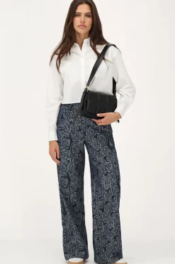 Blauwe Denim Jeans Met Rozen