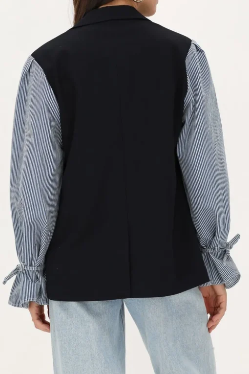 Donkerblauwe Blazer Met Gestreepte Mouwen