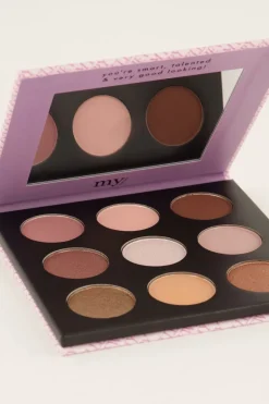 Essential Eyeshadow Palette