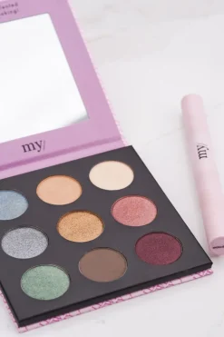 Essential Eyeshadow Palette