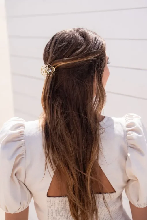 Gouden Rozen Haarclip Met Parel