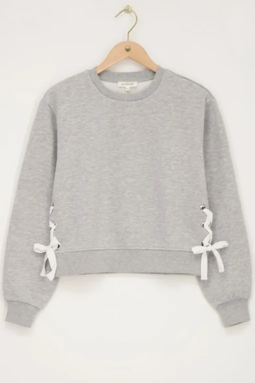 Grijze Sweater Met Witte Strikjes