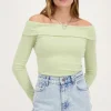 Groene Off-shoulder Top Met Rib Structuur