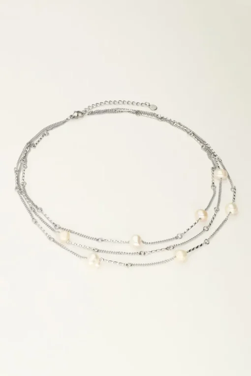 Ketting Met Drie Kettinkjes En Parels