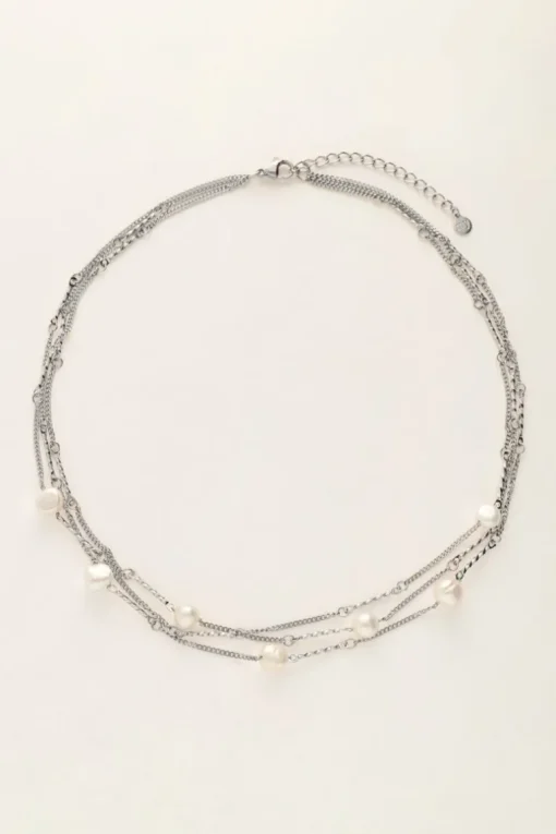 Ketting Met Drie Kettinkjes En Parels