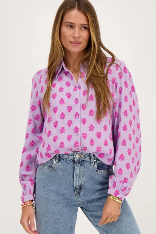 Lila Blouse Met Roze Bladeren