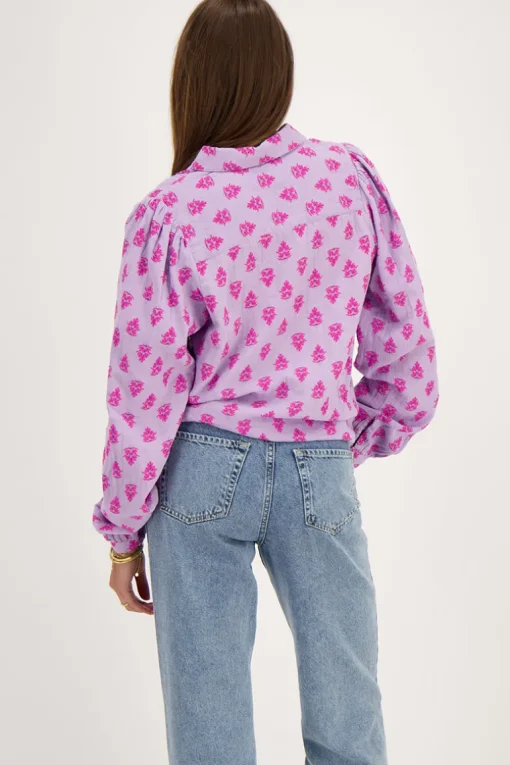 Lila Blouse Met Roze Bladeren