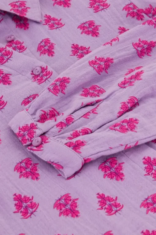 Lila Blouse Met Roze Bladeren