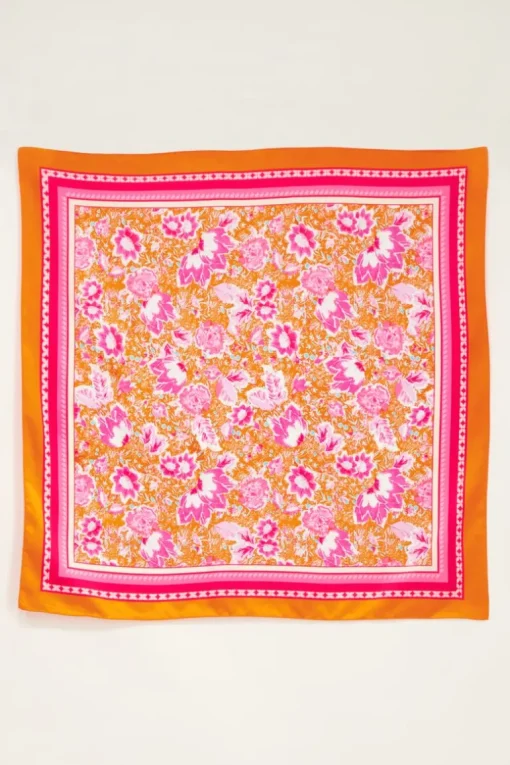 Oranje Sjaal Met Bloemen