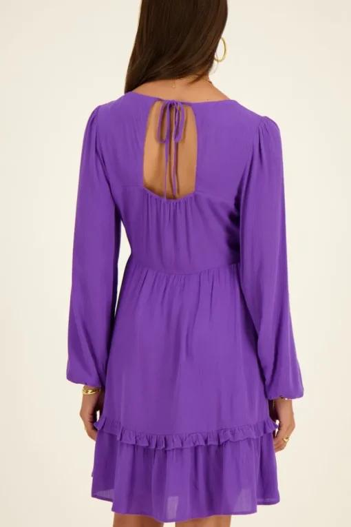 Paarse Jurk Met Lange Mouwen & Open Rug