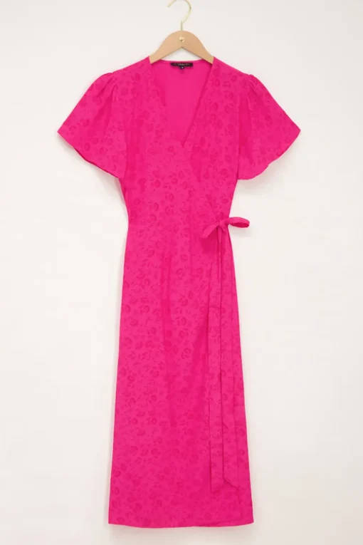 Roze Midi Wikkeljurk Met Rode Bloemenprint