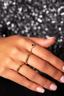 Universe Ring Met Klein Zwart Steentje