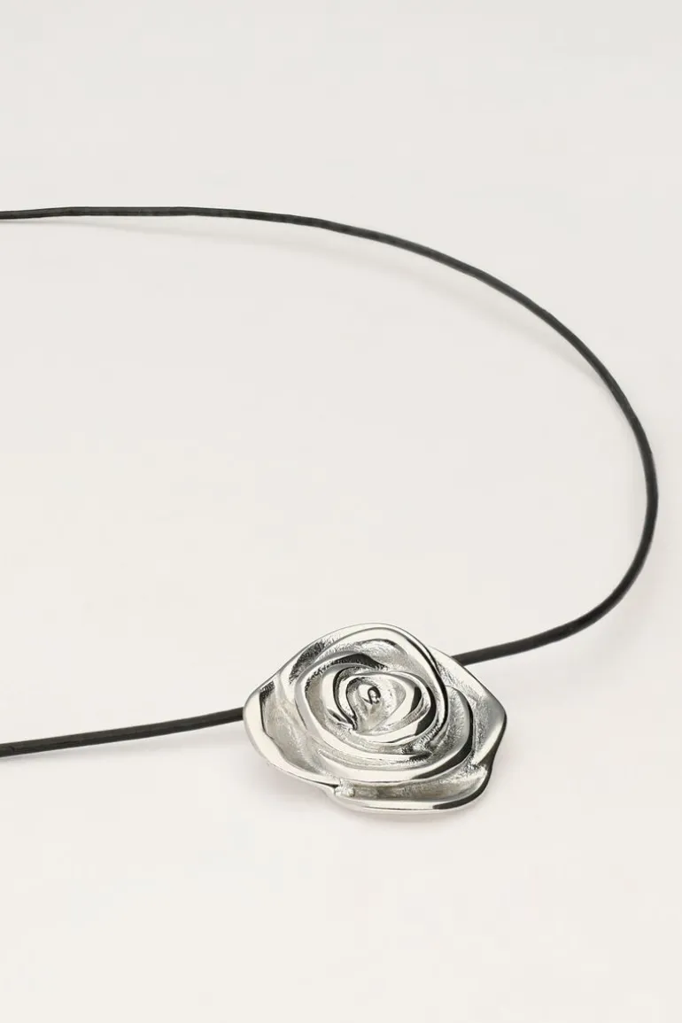 Vintage Zwarte Koord Ketting Met Roos