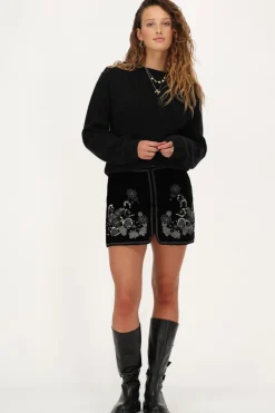 Zwart Velvet Rok Met Zilveren Embroidery
