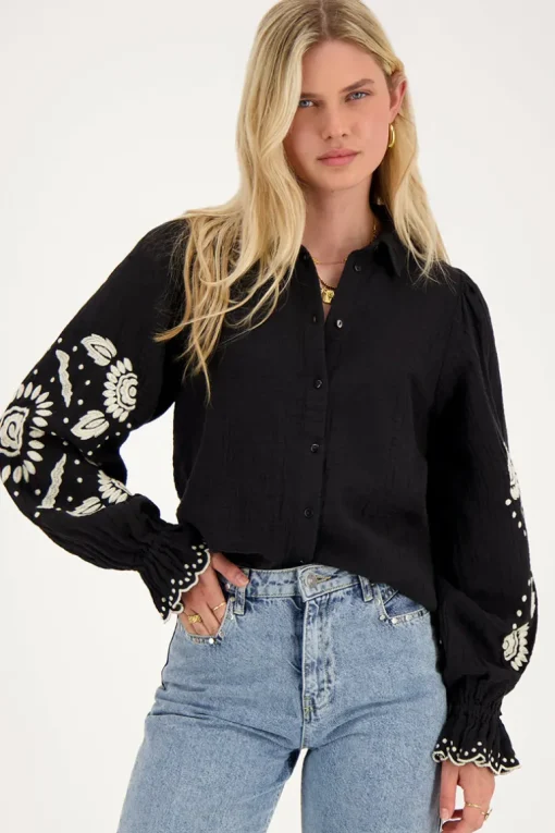 Zwarte Blouse Met Beige Embroidery