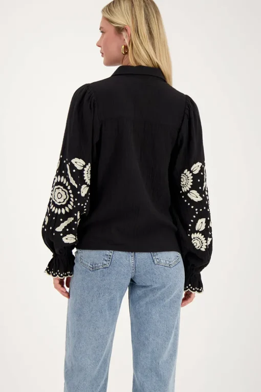 Zwarte Blouse Met Beige Embroidery