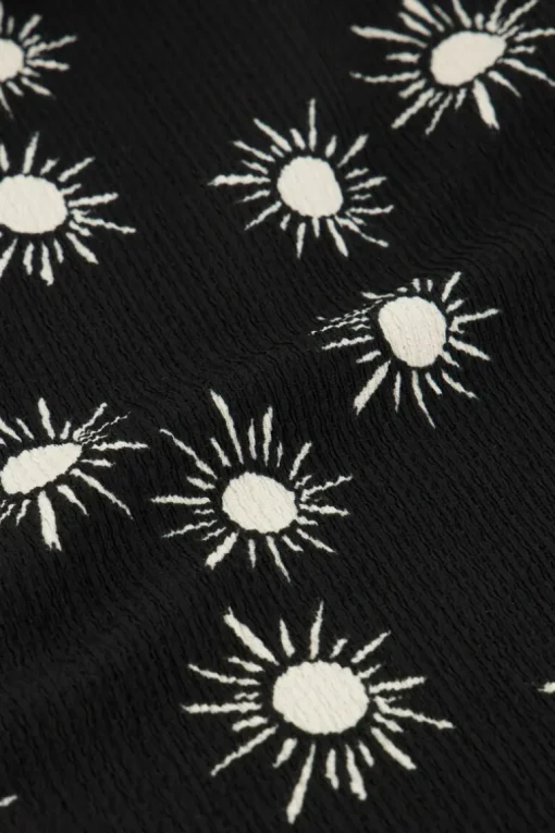 Zwarte Crinkle Wikkeljurk Met Zonnetjes Print
