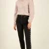 Zwarte Jeans Met Split & Hartjes Embroidery