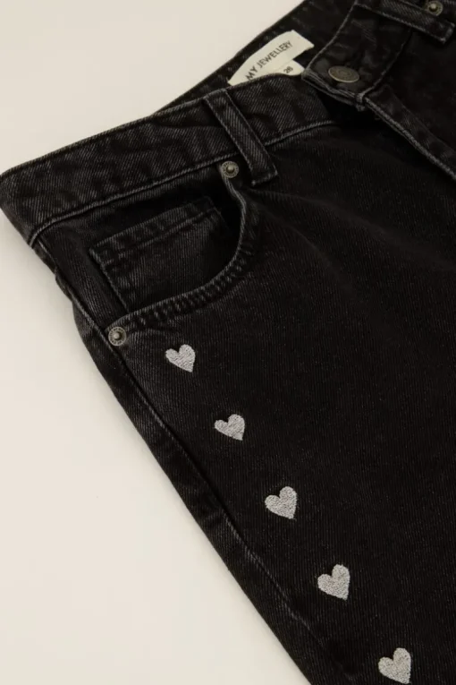 Zwarte Jeans Met Split & Hartjes Embroidery