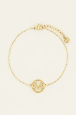 Armband Met Initial In Ronde Bedel