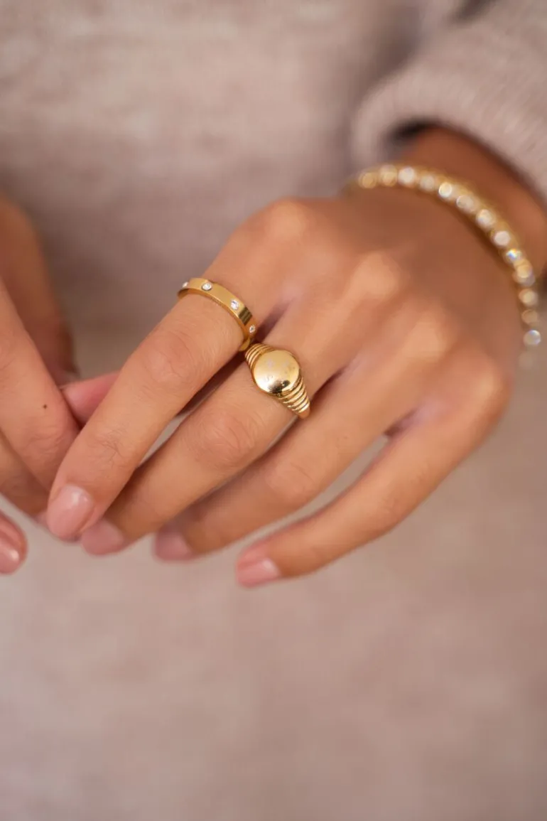 Atelier Zegelring Met Ribbels