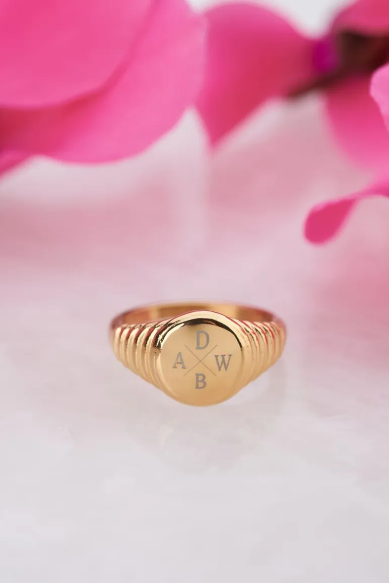 Atelier Zegelring Met Ribbels