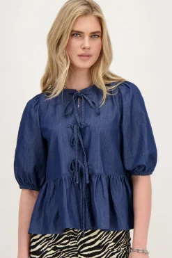 Blauwe Denim Top Met Strikjes En Pofmouwen