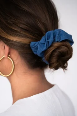 Blauwe Spijker Scrunchie