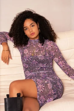 Grijze Mesh Jurk Met Paarse Bloemenprint