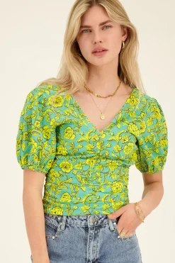 Groene Top Met Bloemenprint & Pofmouw
