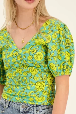 Groene Top Met Bloemenprint & Pofmouw