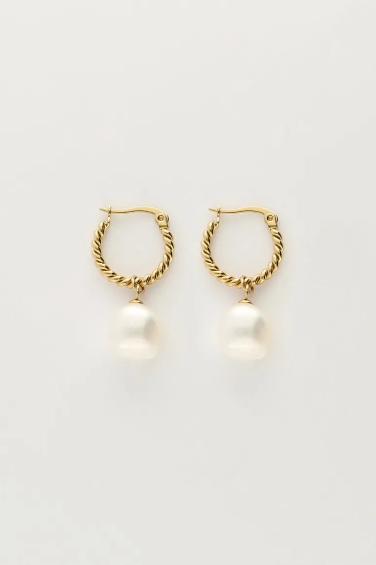 Oorringen Gedraaid Met Parel