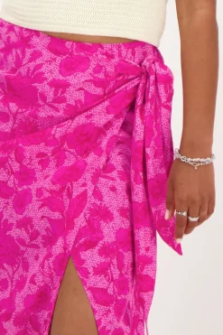 Roze Midi Rok Met Overslag En Bloemenprint