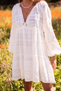 Witte Jurk Met Embroidery Mouwen