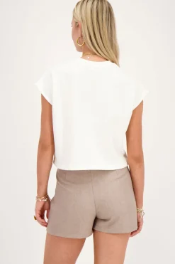 Witte Mouwloze Top Met Sierringen