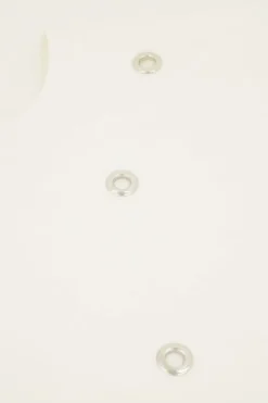 Witte Mouwloze Top Met Sierringen